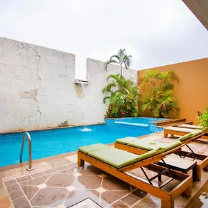 https://blaze-hotel-suite-vallarta.hotelspuertovallarta.org