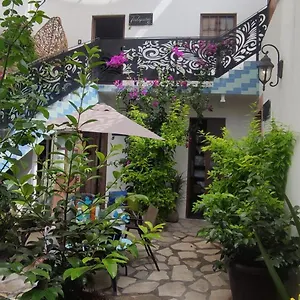https://el-jardin-de-la-abuela.hotels-in-queretaro.com