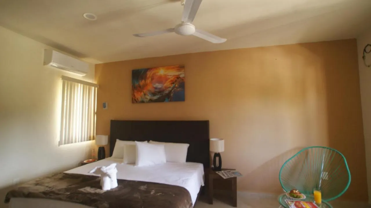 ***  Hotel Muchin Puerto Morelos Mexico
