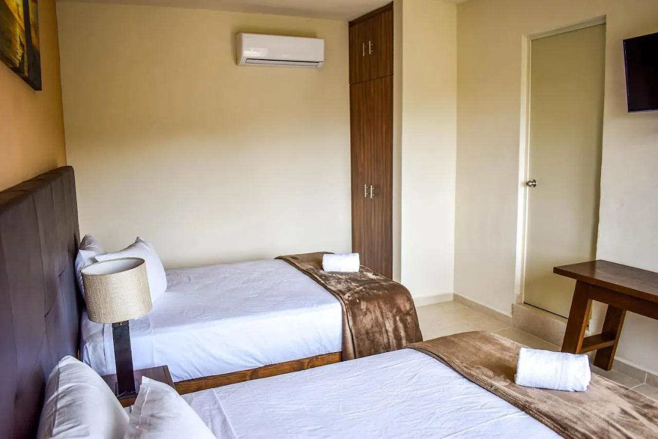Hotel Muchin Puerto Morelos 3*,